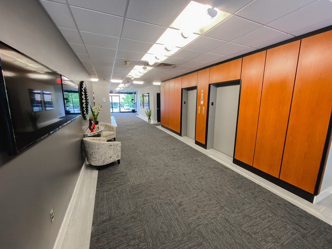 DeGratia Office Building: 2807 N Parham Rd, Richmond, VA 23294